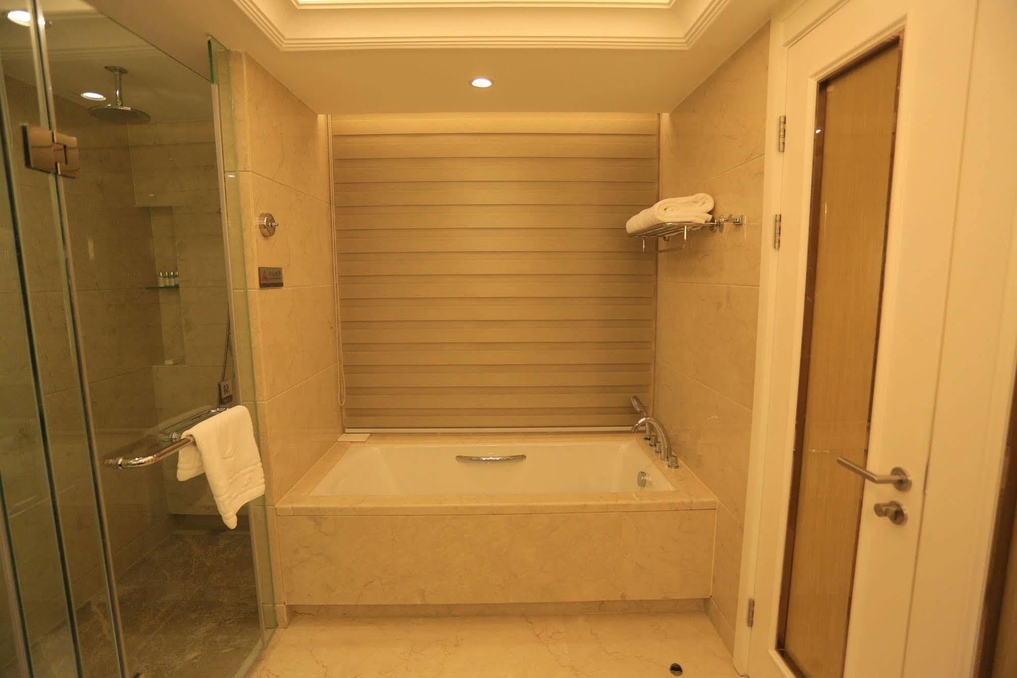 Baoji Jianguo Hotel Exterior photo